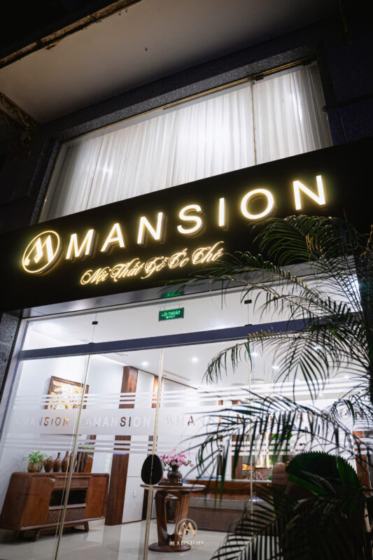 Showroom nội thất gỗ óc chó Mansion tầng 1 phòng khách bếp hiện đại - ảnh 07
