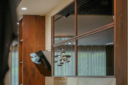 Showroom nội thất gỗ óc chó Mansion tầng 2 phòng ăn Quiet Luxury - ảnh 14